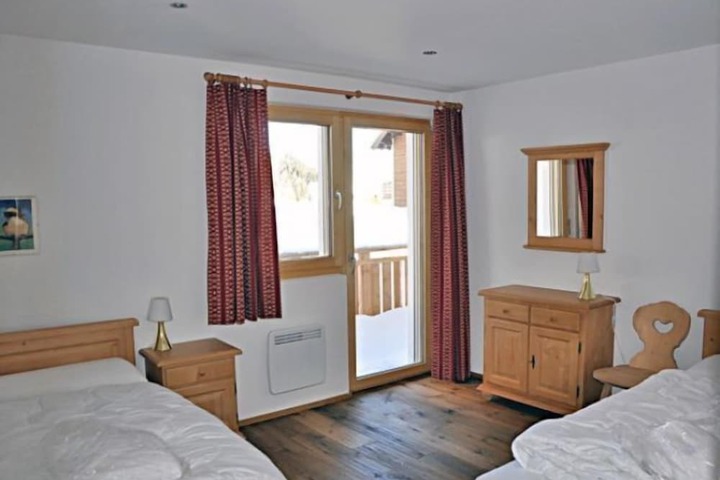 Room 3 of 12