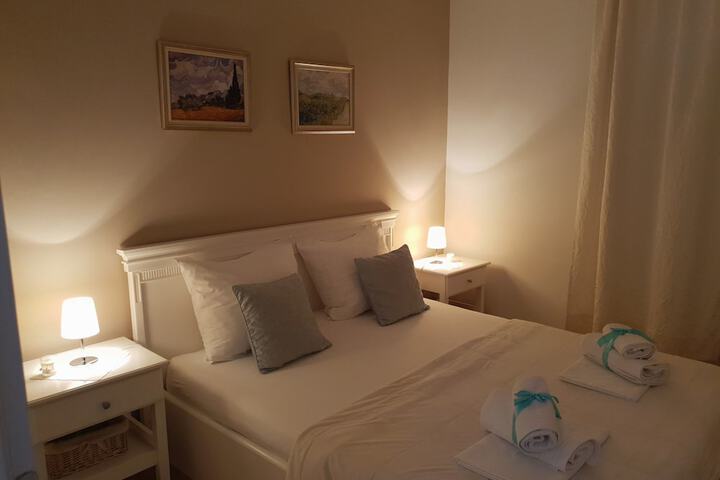 Room 5 of 47