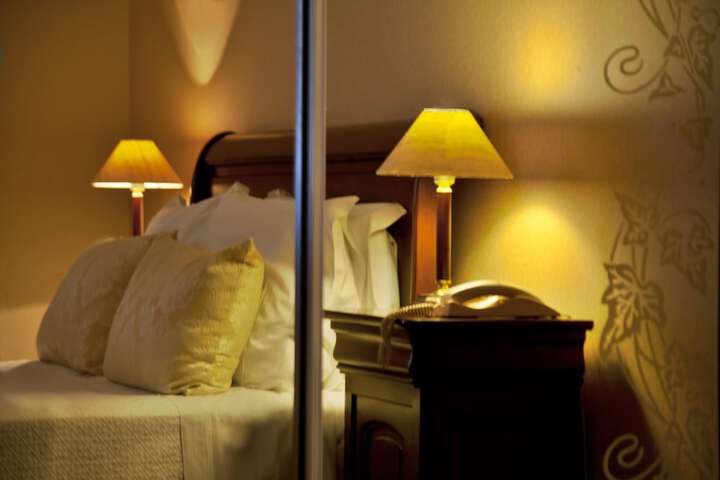 Room 14 of 46