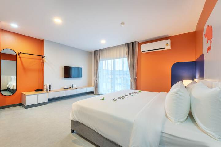 Room 28 of 69