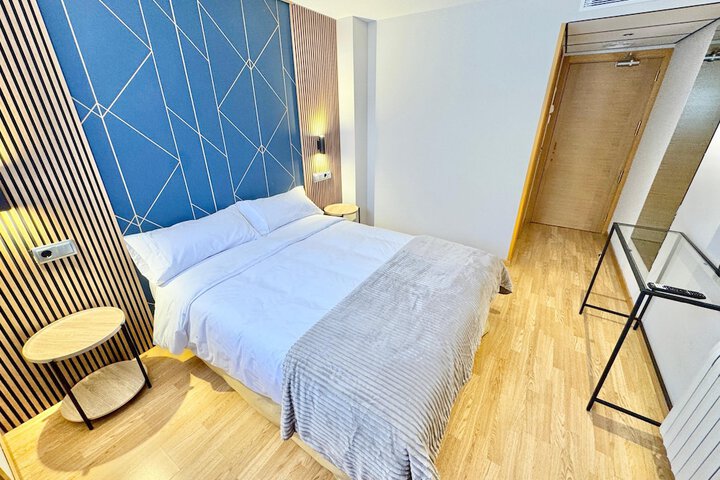 Room 36 of 80
