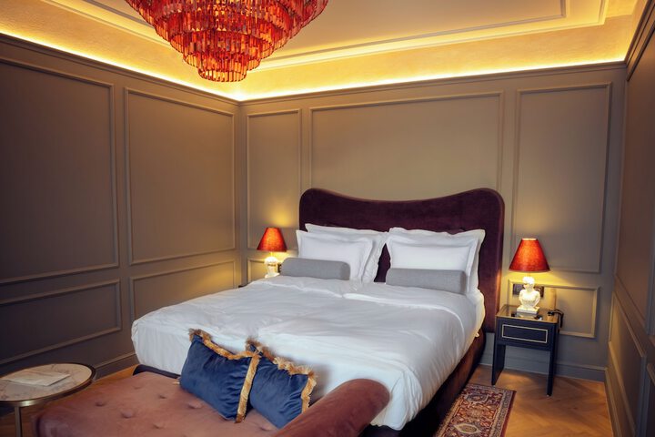 Room 27 of 59