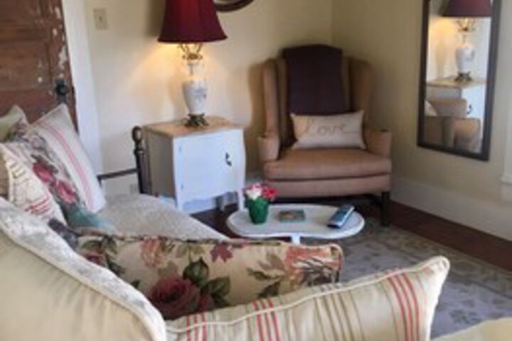 Room 4 of 54
