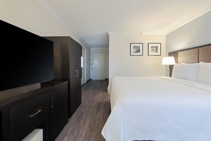 Room 16 of 85