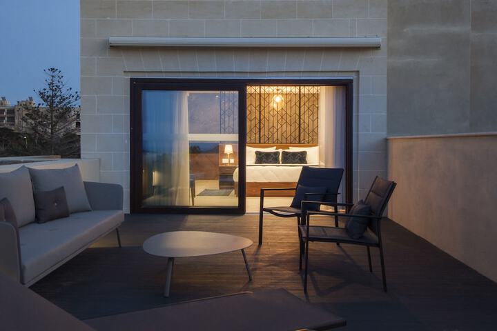Terrace/Patio 27 of 70