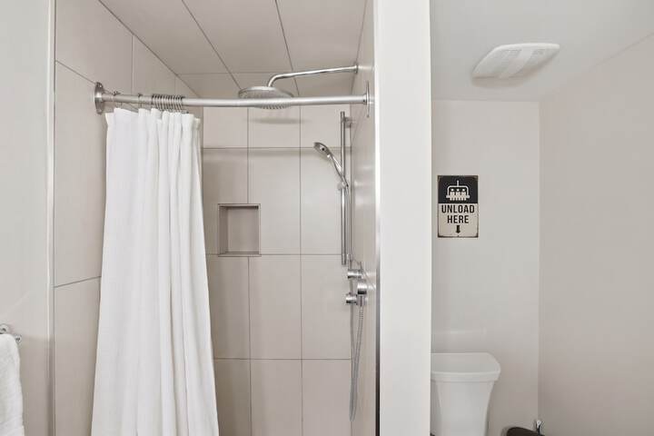 Room 416 of 457