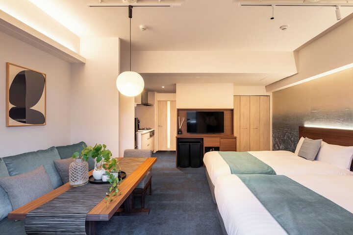Room 25 of 104