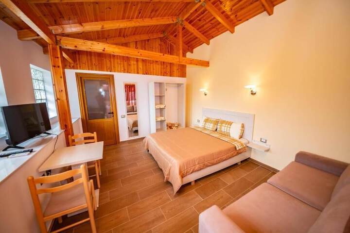 Room 4 of 31