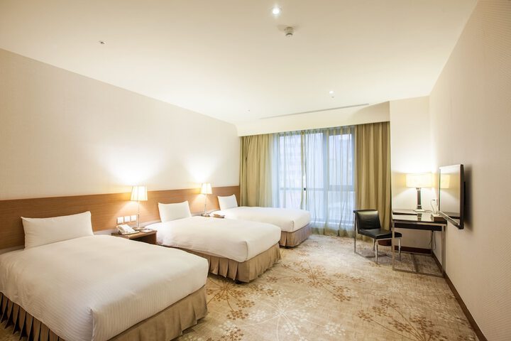 Room 6 of 35