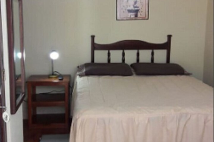 Room 9 of 49