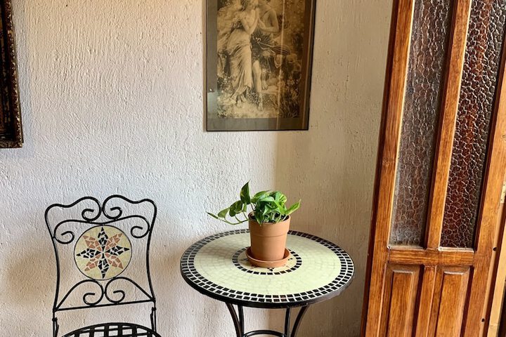 Room 18 of 66