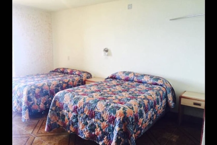 Room 9 of 30