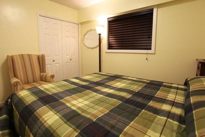Room 3 of 51