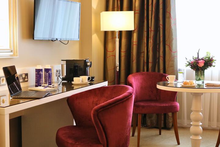 Room amenity