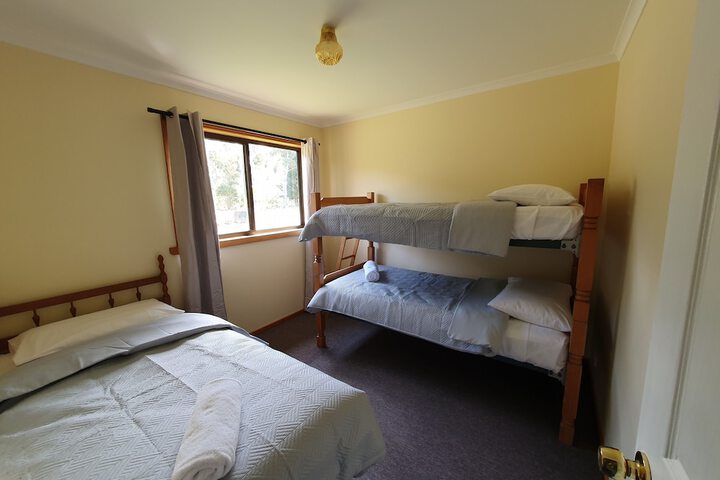 Room 3 of 34