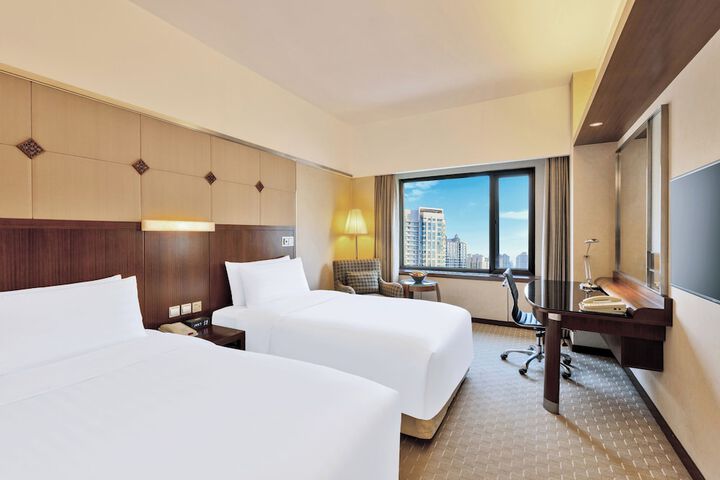Room 30 of 85