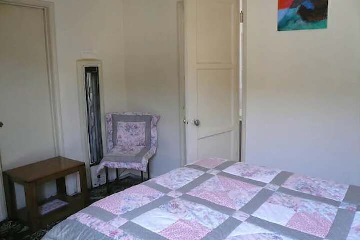 Room 10 of 47