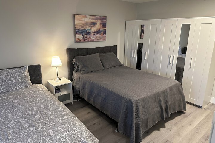 Room 4 of 48