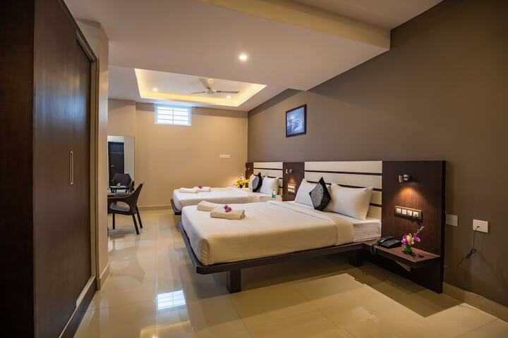 Room 5 of 19