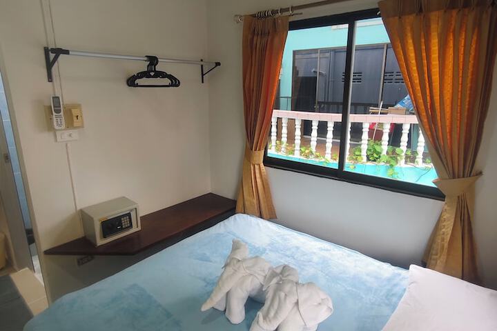 Room 25 of 55