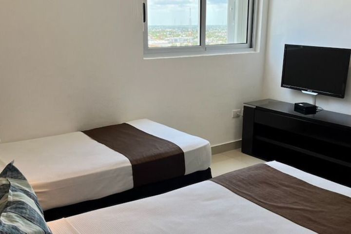 Room 13 of 84