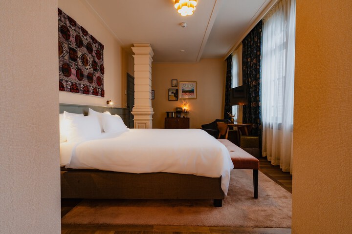 Room 37 of 239