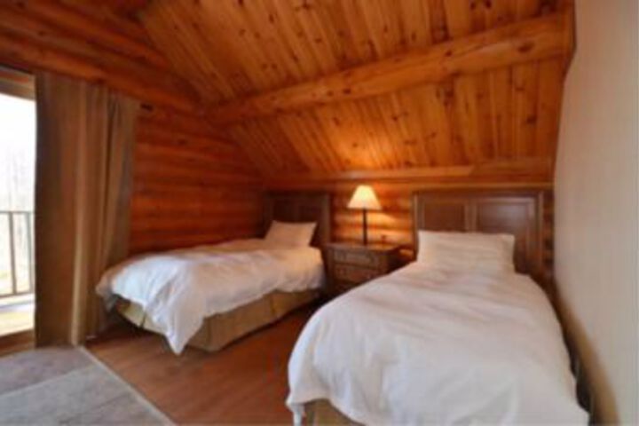 Room 3 of 11