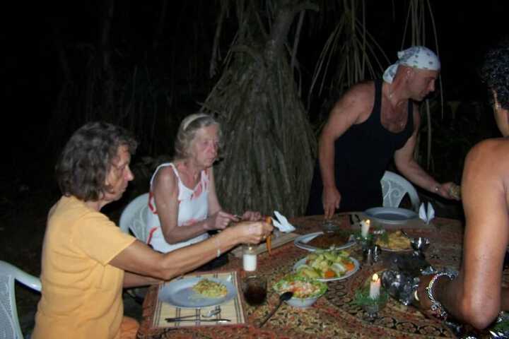 Dining 17 of 40