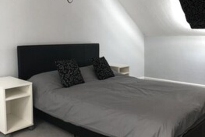 Room 12 of 12
