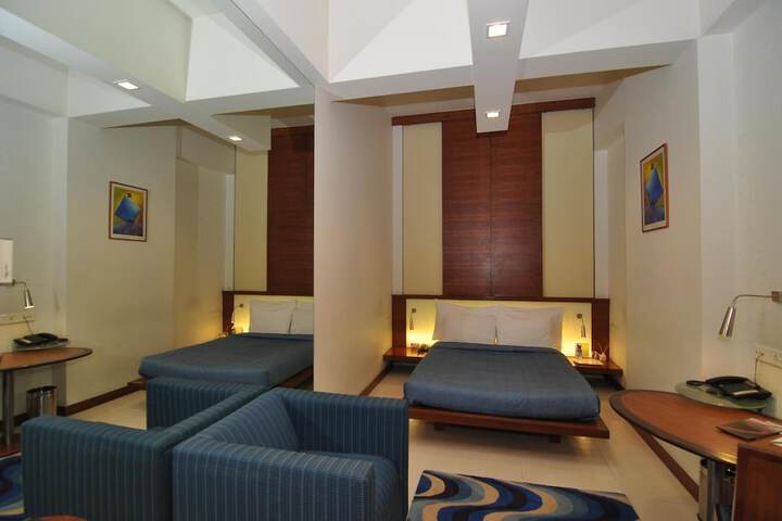 Room 5 of 51