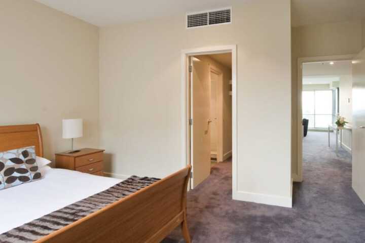 Room 12 of 28