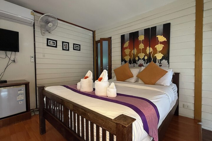 Room 9 of 73