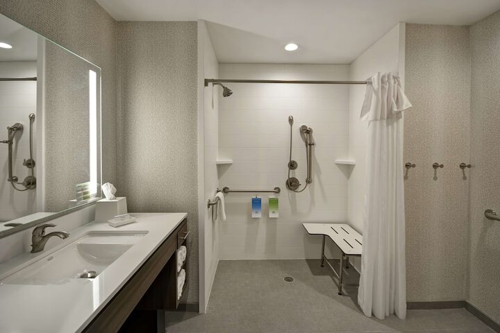 Bathroom shower