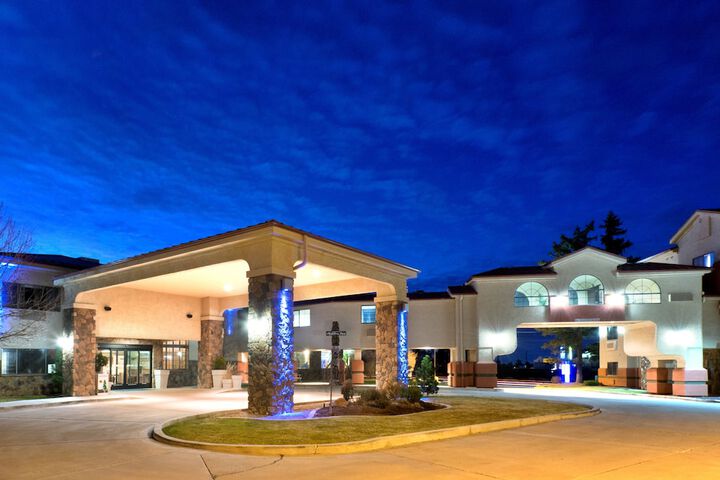 Hotel 30 of 36