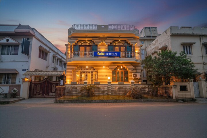 Hotel 27 of 27