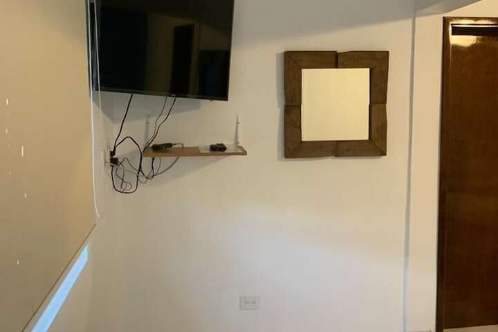 Room 70 of 96