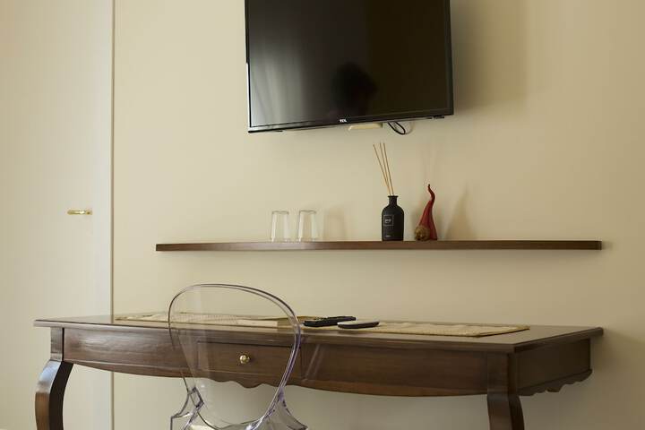 Room 7 of 44