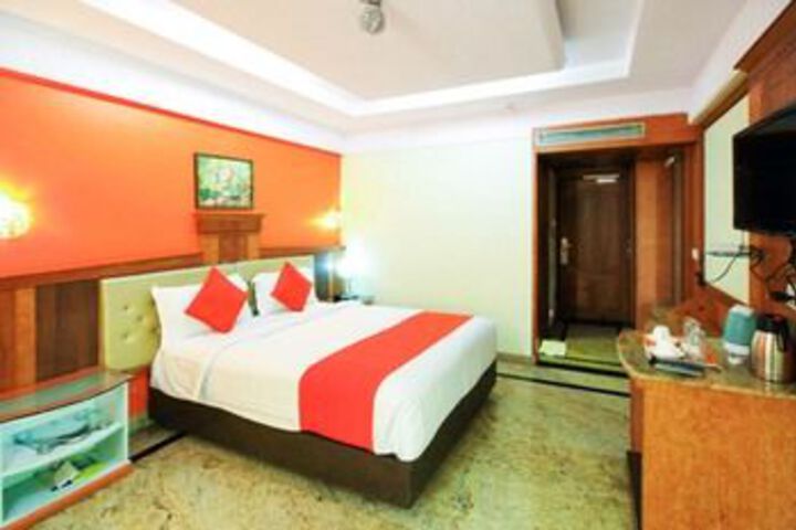 Room 19 of 42
