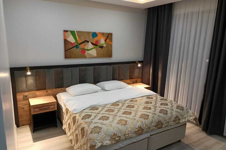 Room 15 of 115