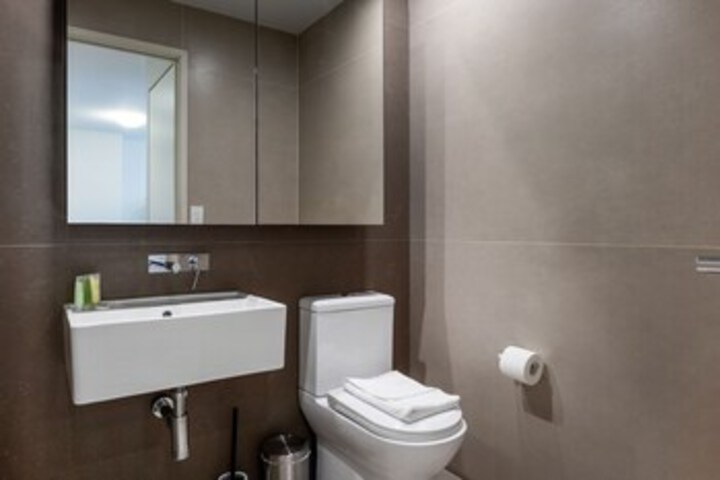 Room 3 of 39