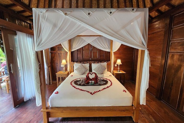 Room 2 of 31