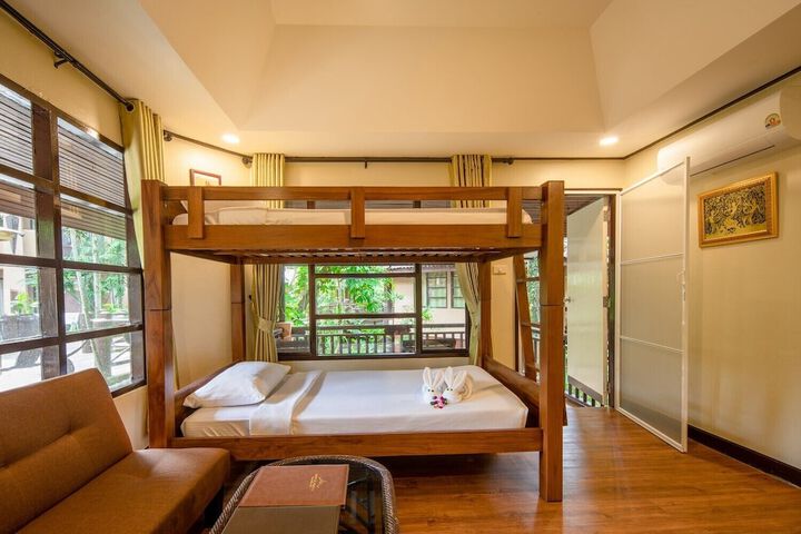 Room 55 of 179