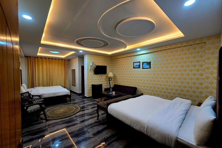 Room 35 of 87