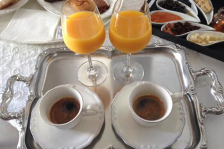 Breakfast/Coffee Service 9 of 39
