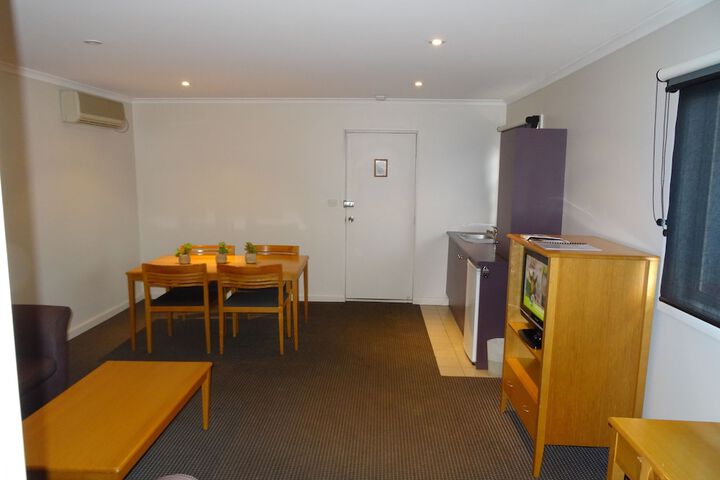Room 17 of 35