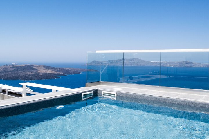 Pool 52 of 76