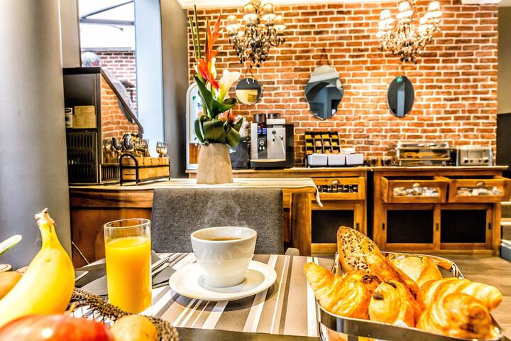 Breakfast/Coffee Service 43 of 54