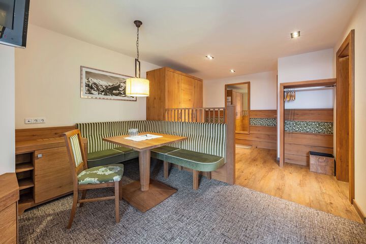 Room 75 of 181