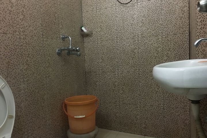 Room 15 of 27