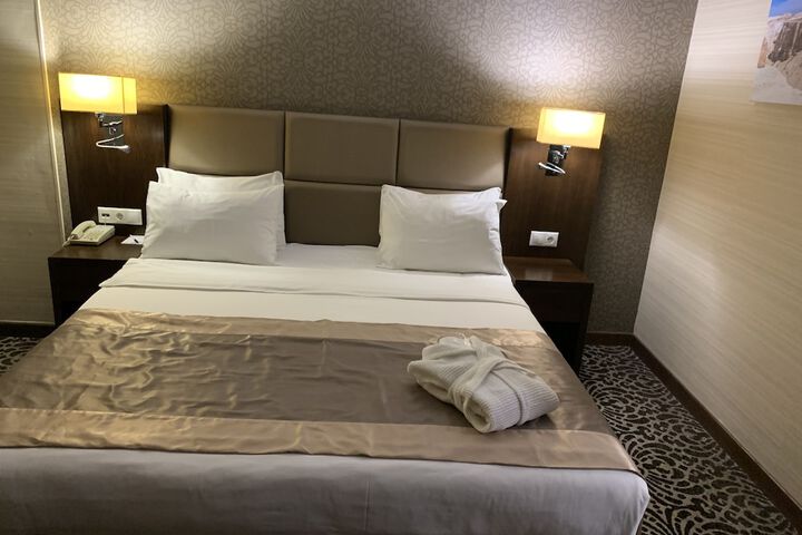 Room 28 of 126